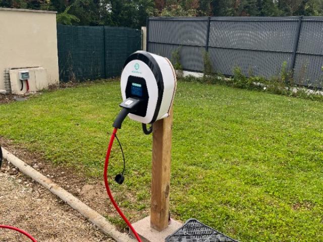 Installation d'une borne 22Kw par votre électricien IRVE a BAZEMONT 